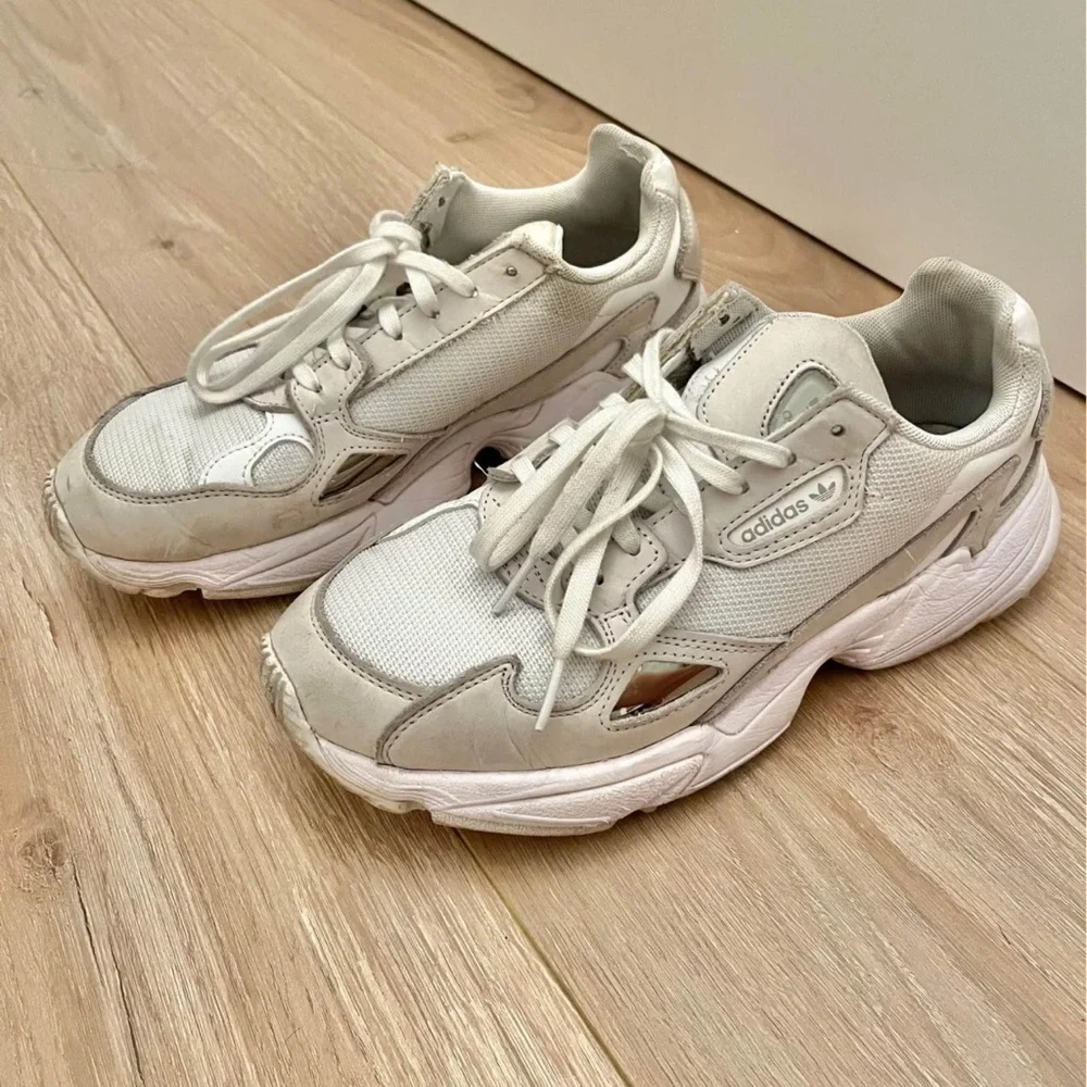 Adidas Falcon’s - Picture 1 of 2